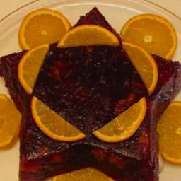Festive Cranberry-orange Relish Mold