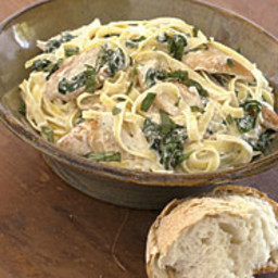 Fettuccine with Chicken, Goat Cheese and Spinach