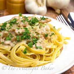 Fettuccine with Creamy White Clam Sauce