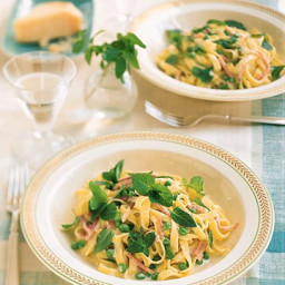 Fettuccine with Mint, Peas, Ham, and Cream