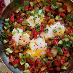 Fiesta Egg Potato Breakfast Skillet for Clean Eating Mornings!