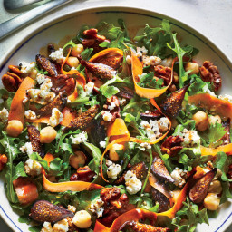 Fig and Arugula Salad With Walnuts and Goat Cheese