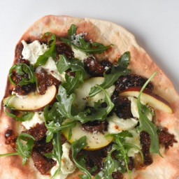 Fig and Goat Cheese Pizza with Arugula