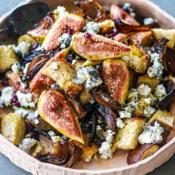 Fig, roasted onion and sourdough salad with apple dressing
