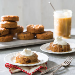 Figgy Pudding Cakes with Toffee Sauce