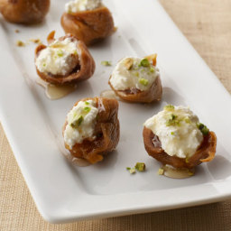 Figs with Ricotta, Pistachios, and Honey