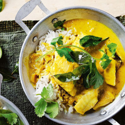 Fish curry recipe with coconut and turmeric