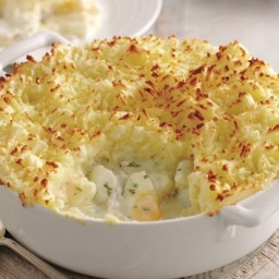 FISH PIE WITH A CHEESY CRUST