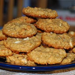 five-or-maybe-six-ingredient-peanut-butter-oatmeal-cookies-2391743.jpg