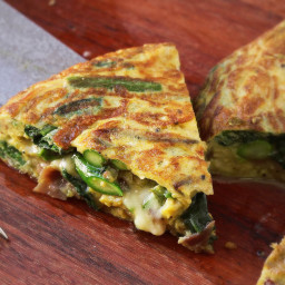 Flipped Frittata With Asparagus, Spinach, Ham, and Cheese Recipe