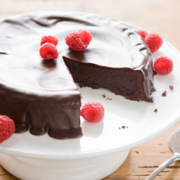 Flourless Chocolate Cake with Dark Chocolate Glaze