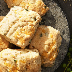 Fluffy Apple-Cheddar Biscuits