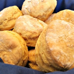 Fluffy Vegan Buttermilk Biscuits