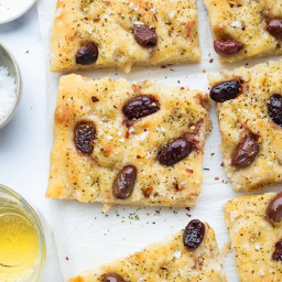 Focaccia with Olives (Easy