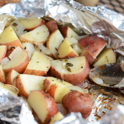 foil-pack-grilled-red-potatoes-1347324.jpg