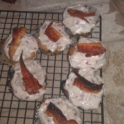 French Toast Cupcakes with Bacon Frosting