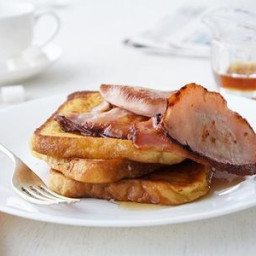 French Toast with Bacon and Maple Syrup