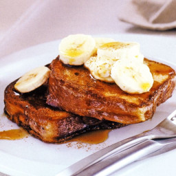 French toast with banana and maple syrup