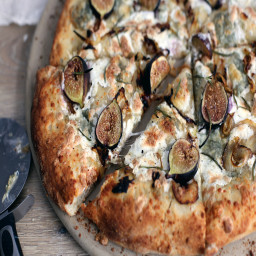 Fresh Fig, Caramelized Onion and Goat Cheese Gourmet Pizza
