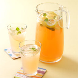 fresh-peach-lemonade-recipe-2.jpg