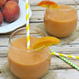 Fresh Peach Smoothie with Almond Milk and Yogurt Recipe