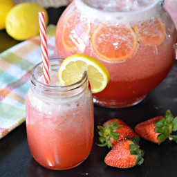 fresh-strawberry-lemonade-1936207.jpg