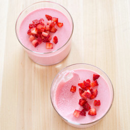 Fresh Strawberry Mousse for Two