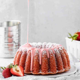 Fresh Strawberry Pound Cake Recipe