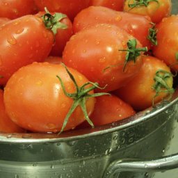 fresh-tomato-and-basil-sauce-4.jpg