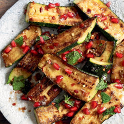 Fried zucchini with balsamic and chilli dressing