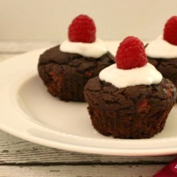 FROSTED CHOCOLATE RASPBERRY CUPCAKES (LC)