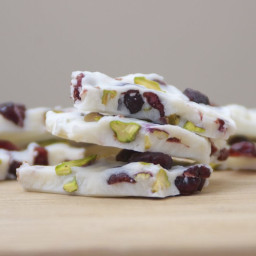 frozen-yogurt-bark-with-cranberries-and-pistachios-2507189.jpg