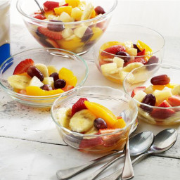 Fruit salad and yoghurt