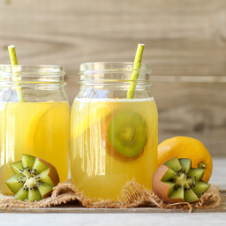 Fruit-Sweetened Lemonade + GIVEAWAY