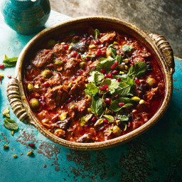 Fruity lamb and olive tagine