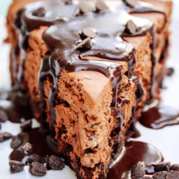 Fudge Brownie No-Bake Cheesecake