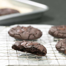 fudgy-flourless-black-bean-cookies-2873130.jpg