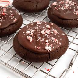 fudgy-peppermint-brownie-cookies-3066853.jpg