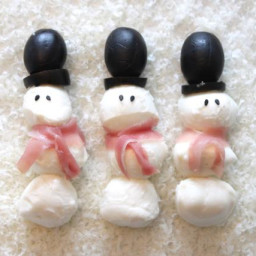 Fun & Festive Mozzarella Snowmen
