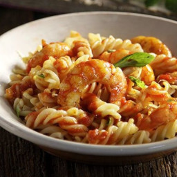 Fusilli with Shrimps in a Tomato Basil Sauce 