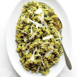 Fusilli with Spinach and Walnut Pesto