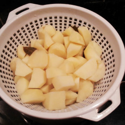 garlic-baked-potatoes-upleeled-3.jpg