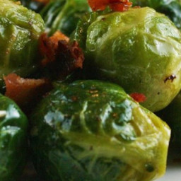Garlic Brussels Sprouts with Crispy Bacon Recipe