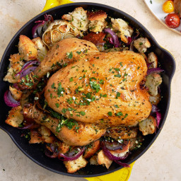 Garlic Chicken with Red Onion & Toasted Bread
