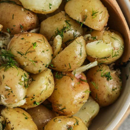 Garlic Dill New Potatoes (Only 4 Ingredients!)