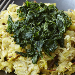 Garlic Hash Browns with Kale