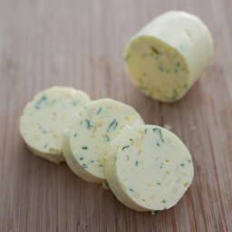 garlic-herb-butter-1963784.jpg