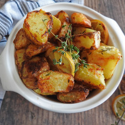 Garlic Lemon & Thyme Roast Potatoes