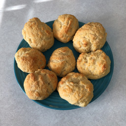 garlic-parmesan-drop-biscuits-1c509b26edb9ce6571b5912d.jpg