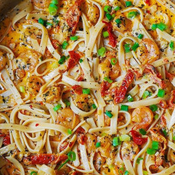 Garlic Shrimp Pasta with Spicy Sun-Dried Tomato Cream Sauce